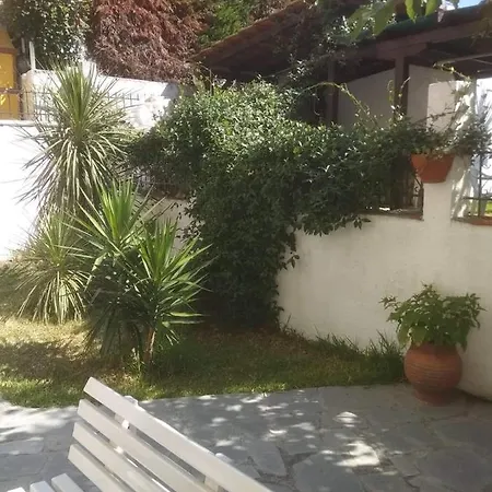 Captivating 1-bed In Kallithea Апартаменты Kallithea (Chalkidiki)